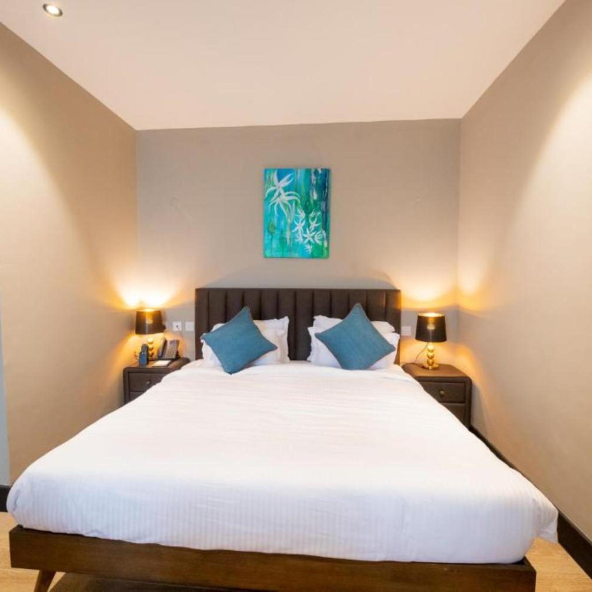 Sincerely Yours Suites & Serviced Apartments 25/56