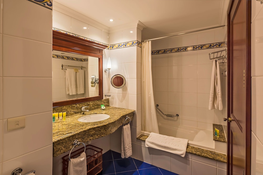 Grand Hotel Gozo 35/38