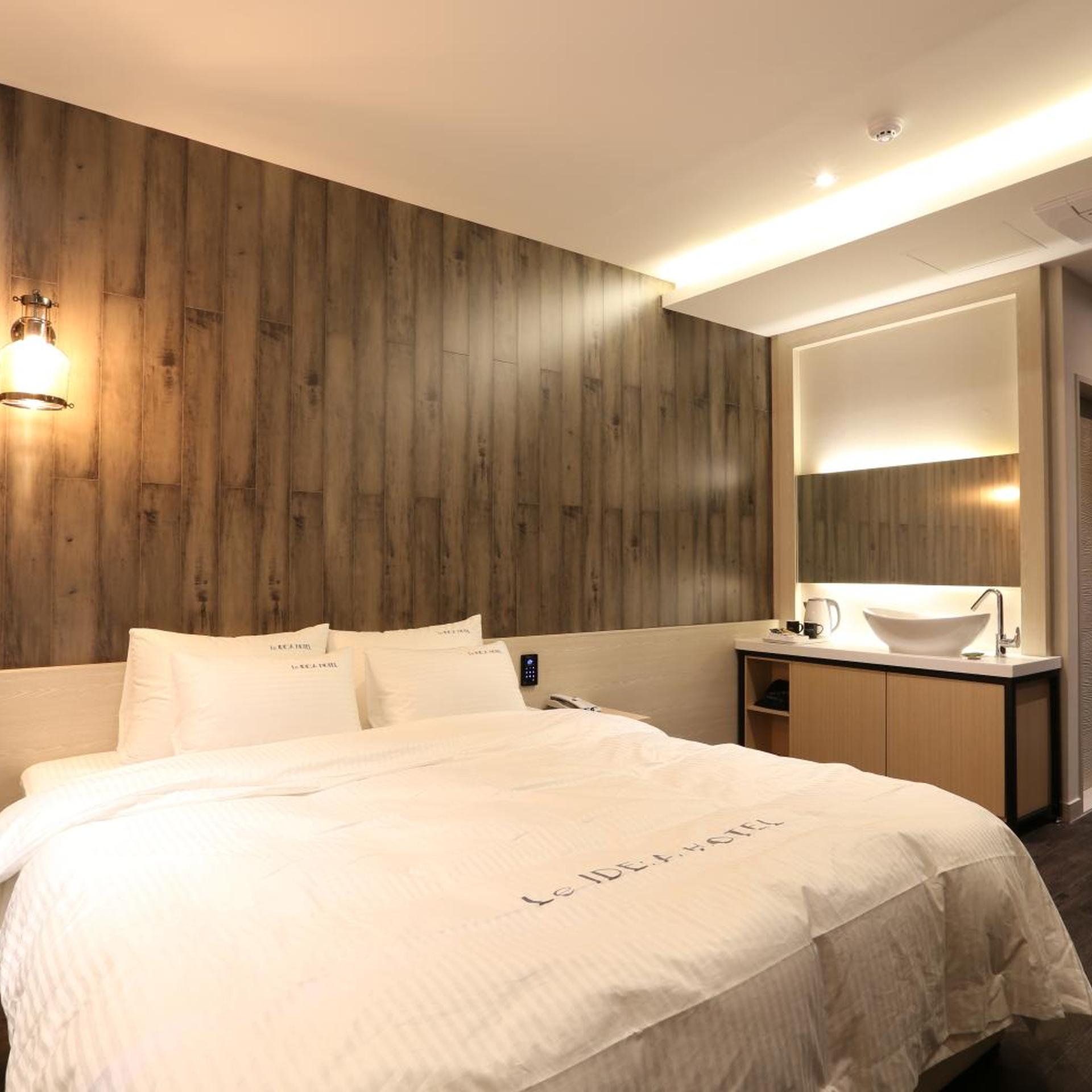 Room, Double Bed, Sea View