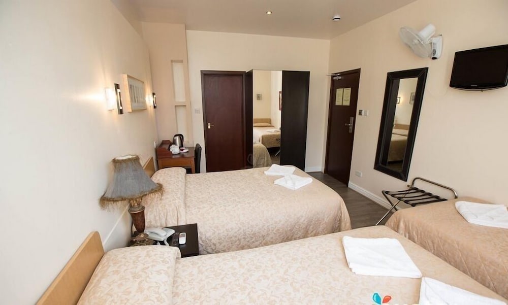 Notting Hill Gate Hotel 16/38
