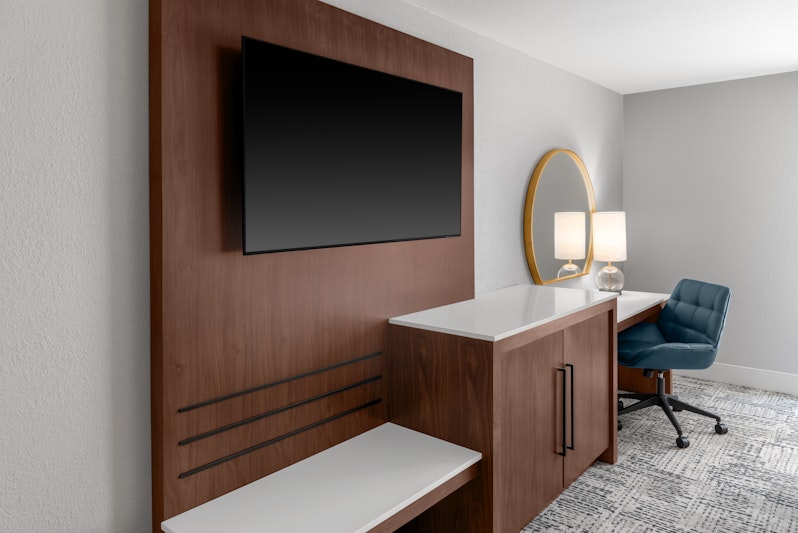 DoubleTree by Hilton Owatonna 26/27