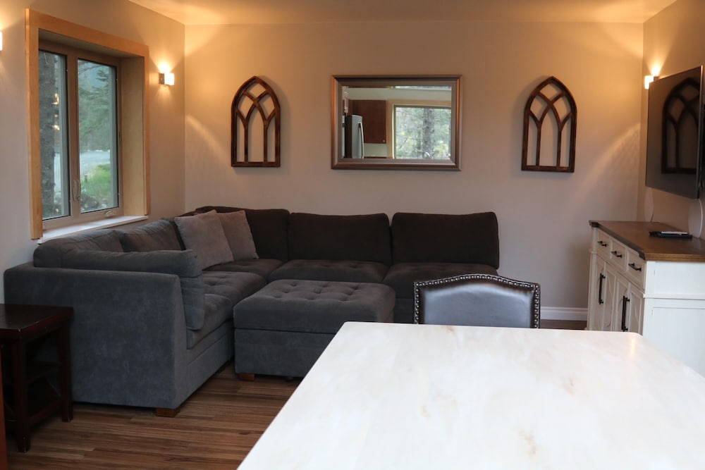 Spruce Lodge 31/49