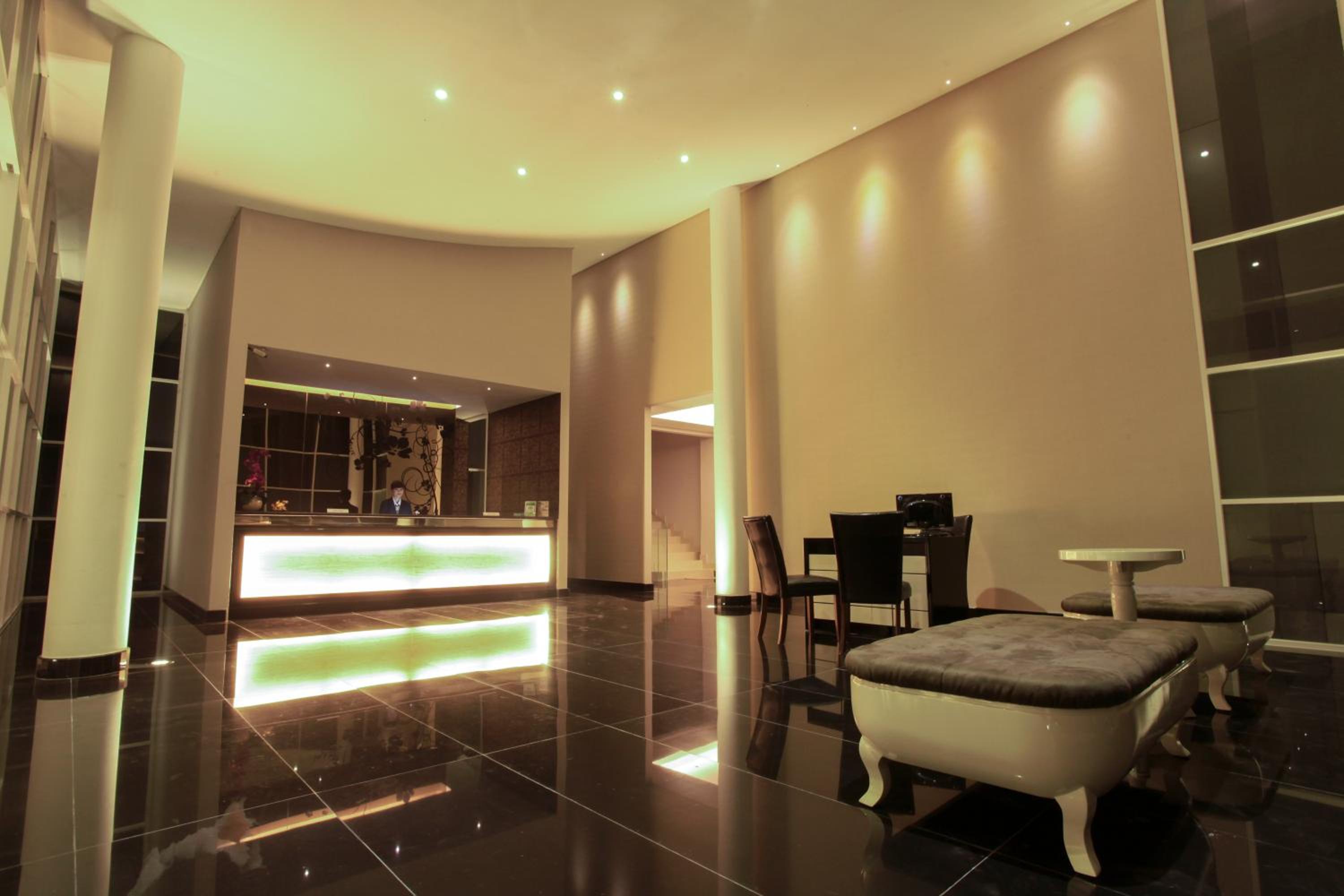 Grand Kecubung Hotel Pangkalan Bun 24/28