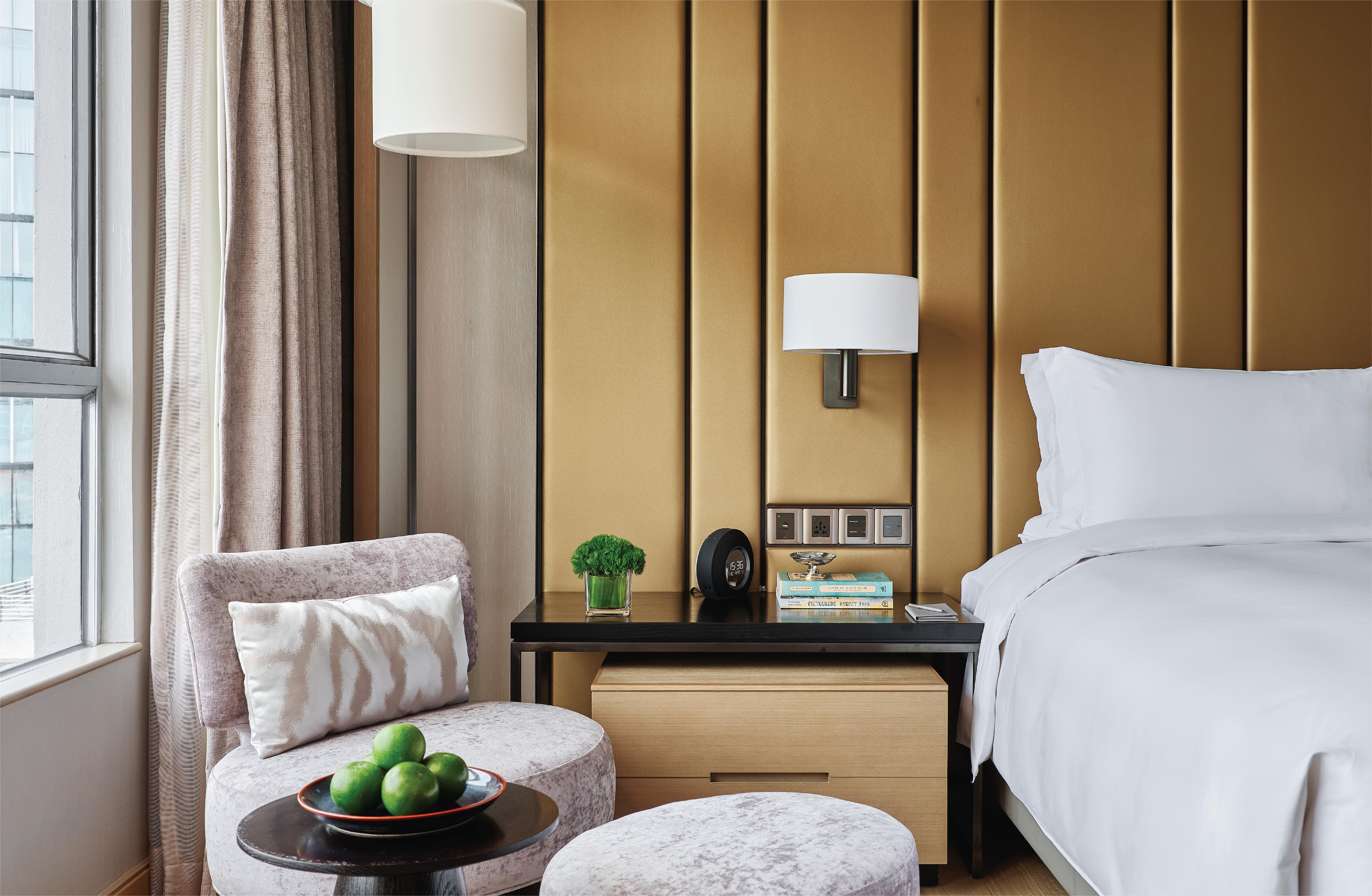New World Saigon Hotel 37/77