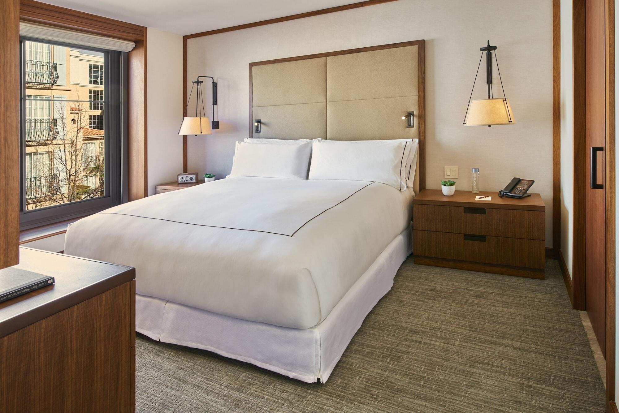 1 Bedroom, Suite, 1.5 Bathrooms