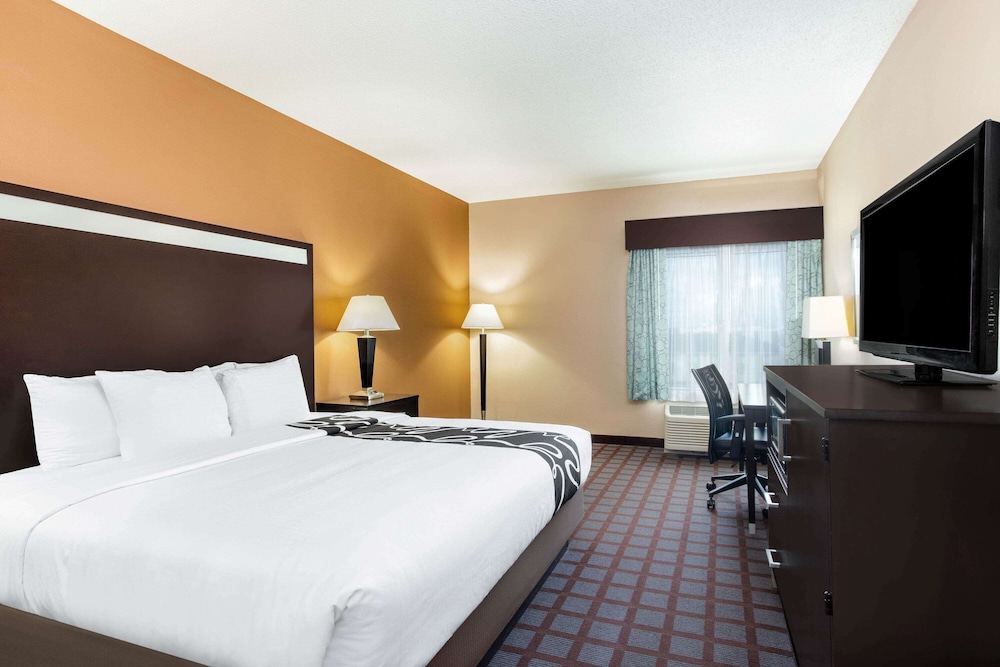 Spark by Hilton Plainfield Indianapolis Airport 13/43