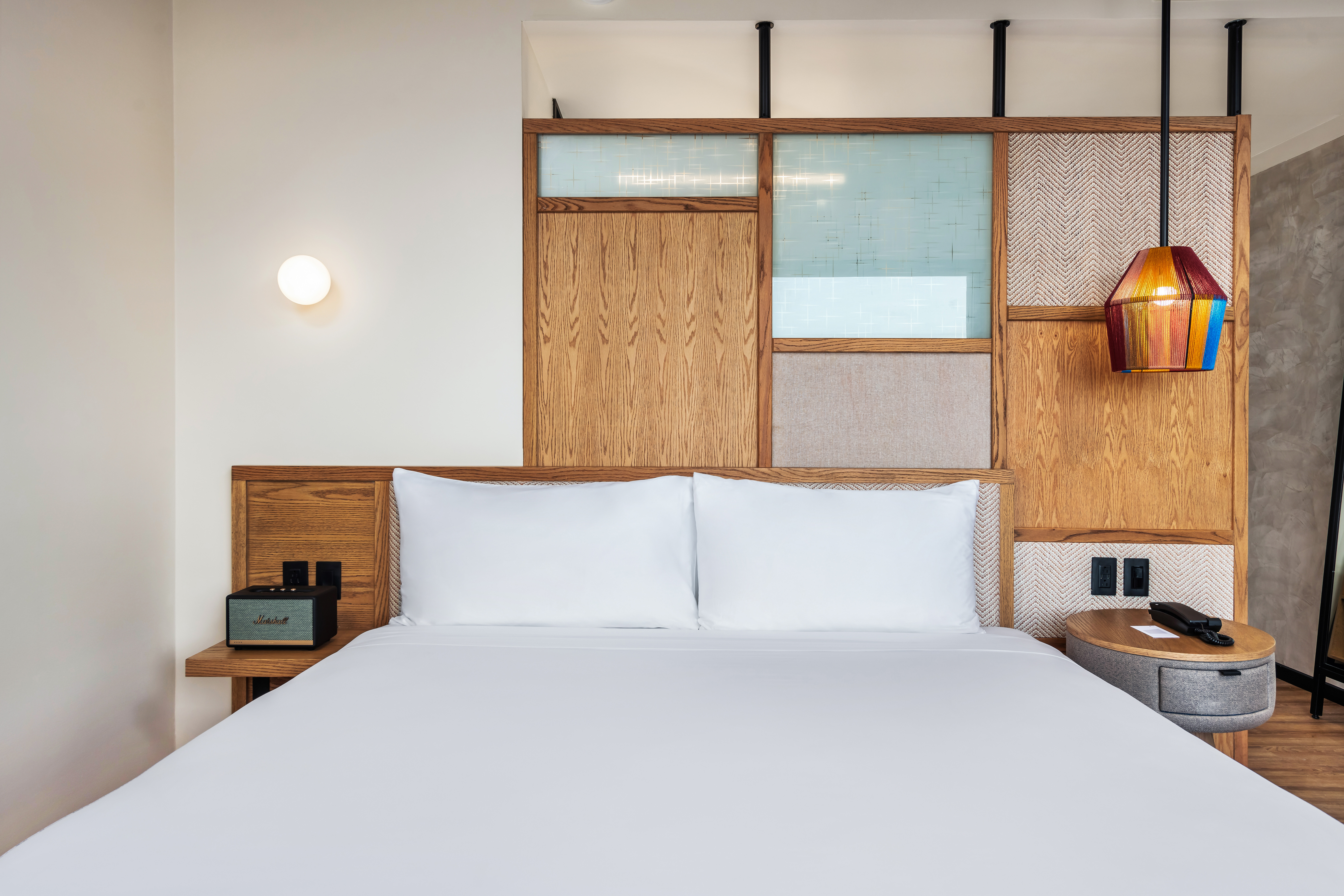 Room, King Bed