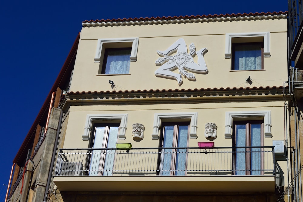 Centro Sicilia 2/48