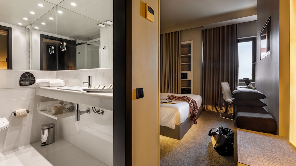 Vitoria Stone Hotel 56/58