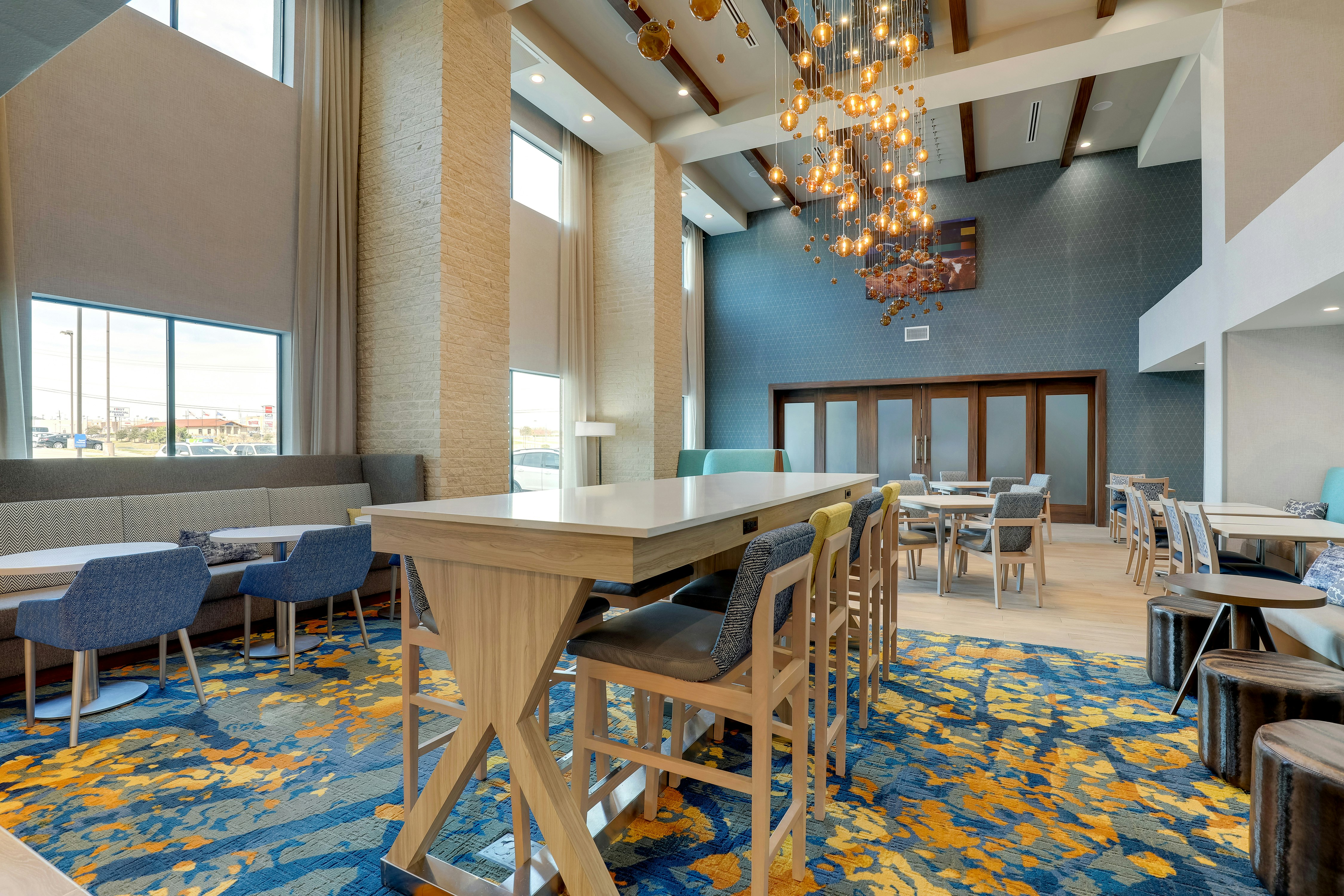Hampton Inn & Suites Weatherford 17/26