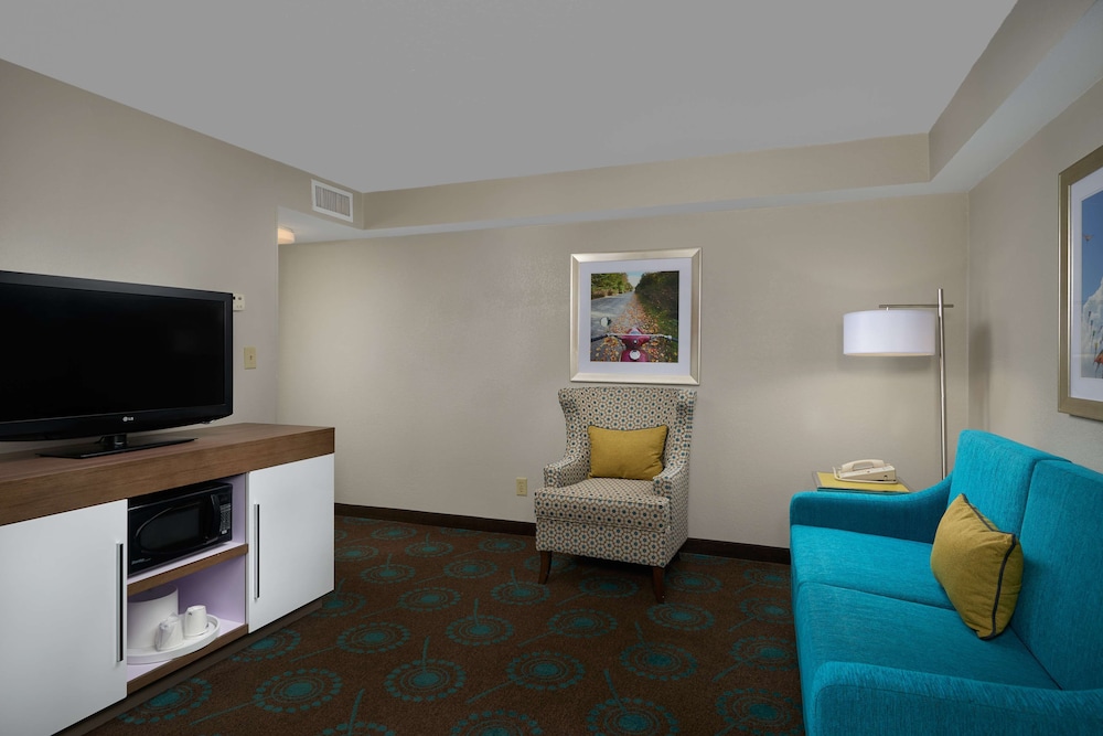 Hampton Inn Goldsboro 37/52