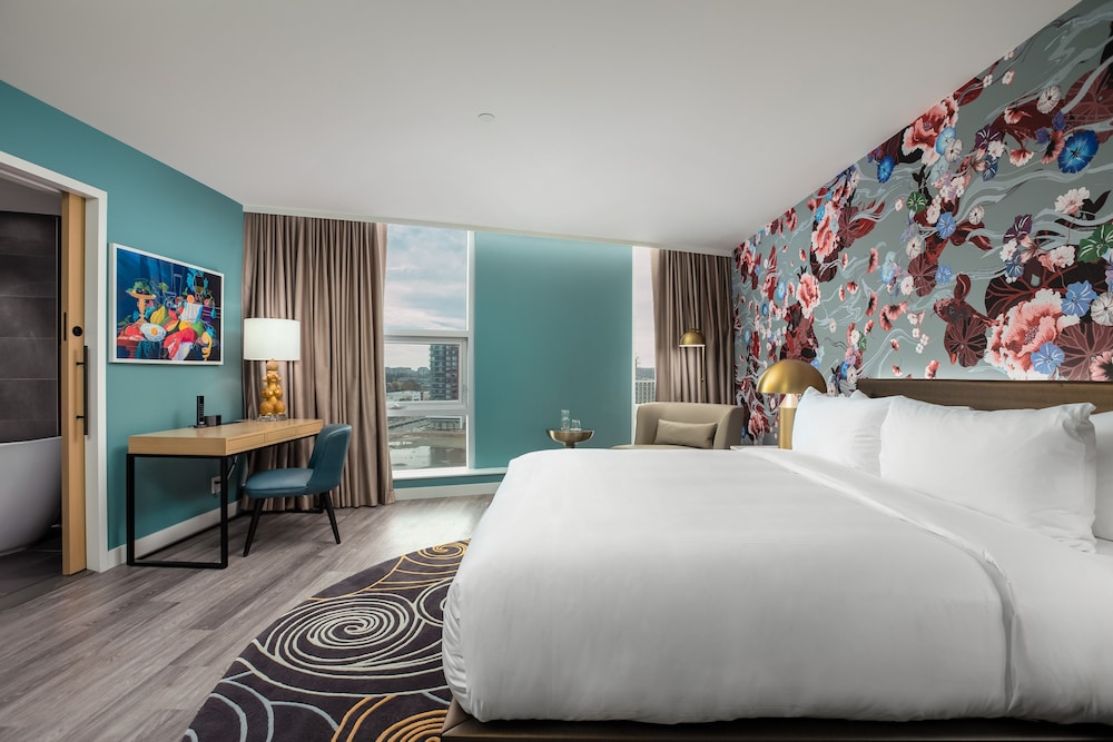 Versante Hotel 12/47