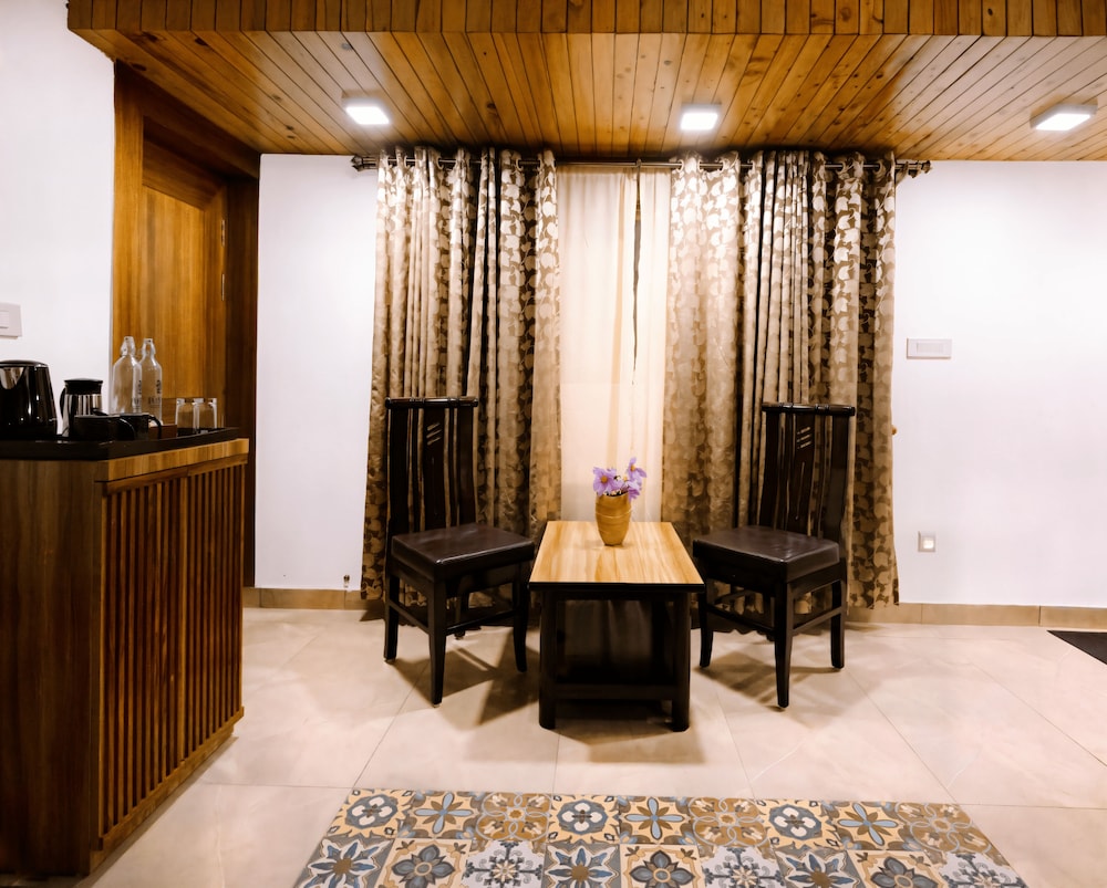 juSTa Lake View Residences, Nainital 9/35