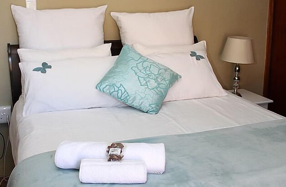 Airport Bed And Breakfast 11/33