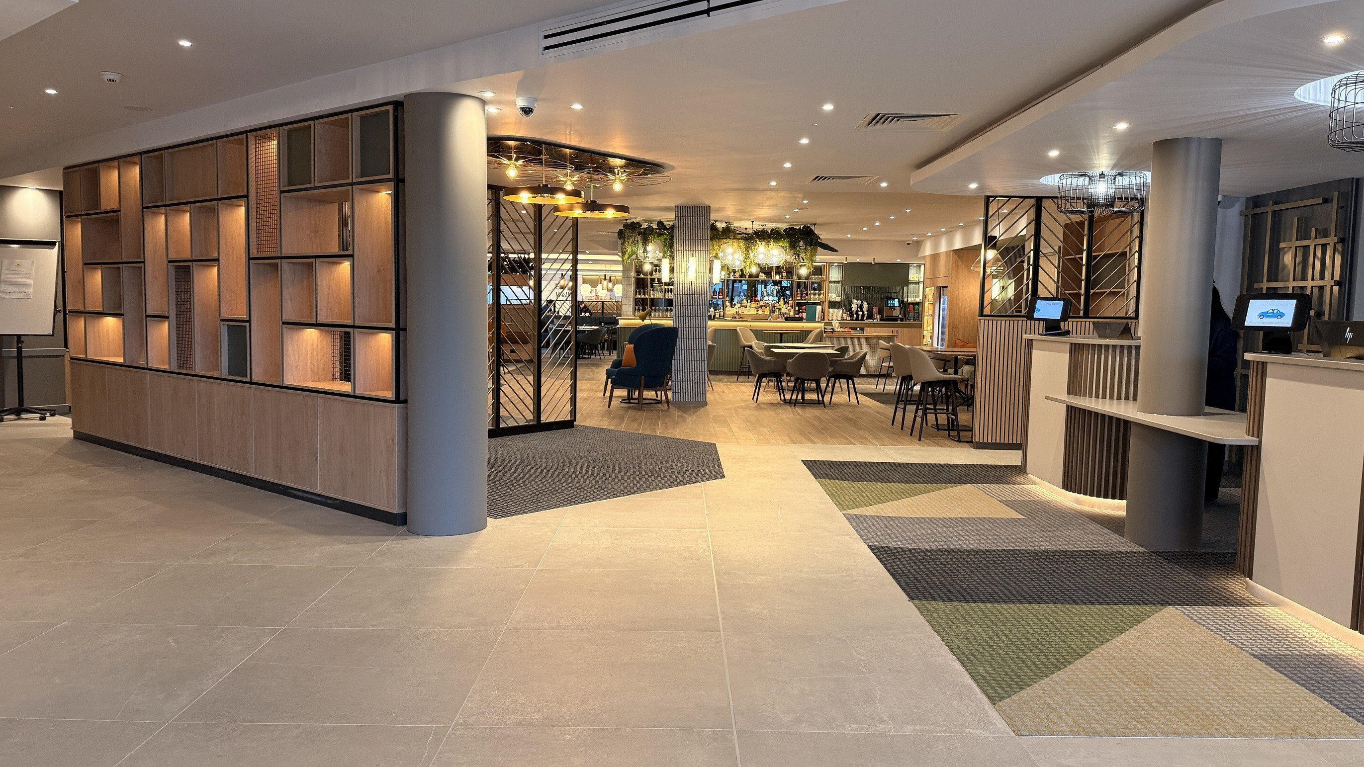 London Luton Vale Hotel 11/37