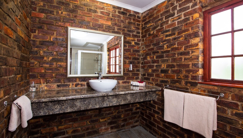Storms River Guest Lodge 45/49