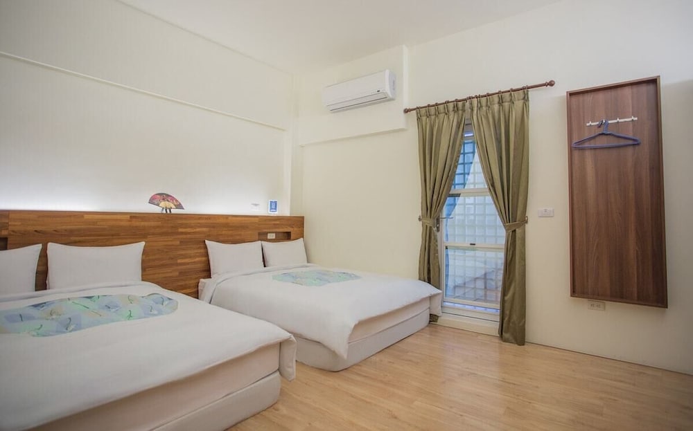 JAPANESE, STANDARD, QUADRUPLE, 2 DOUBLE BEDS