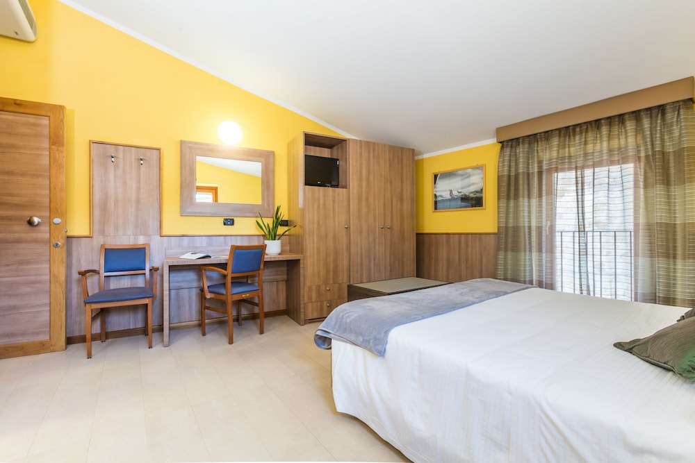 Hotel Duomo 19/73