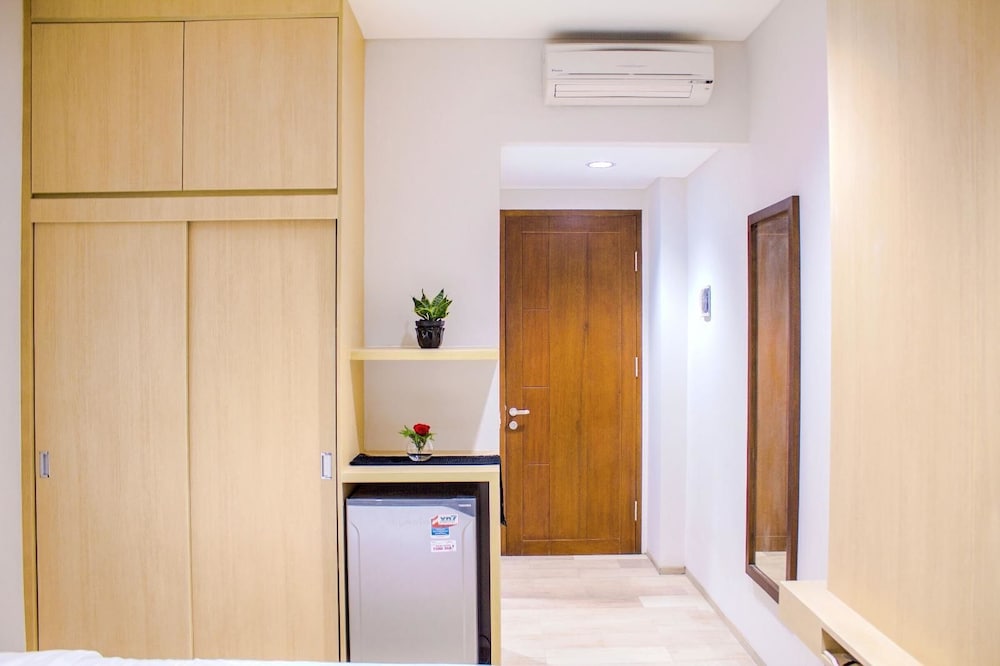 Mk House Scbd 5/26