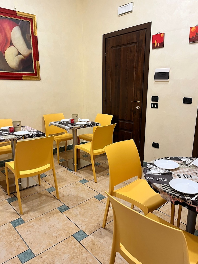 Schilizzi Hotel 34/50