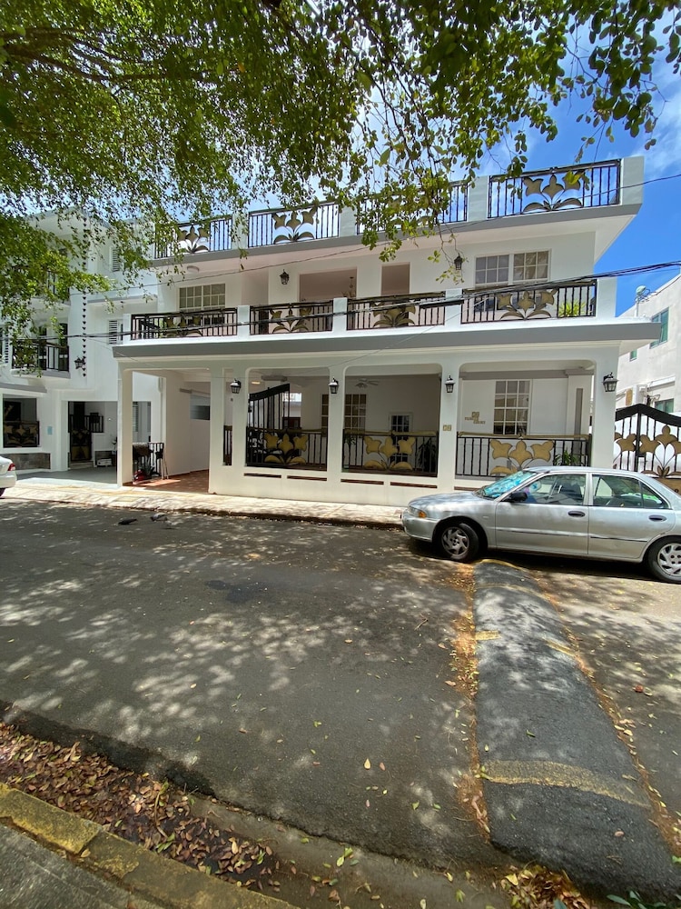 Placid Suites (ex. HM Suites) 48/50