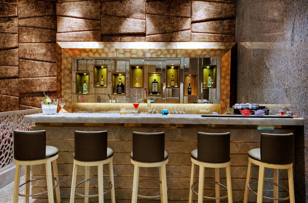 Niranta Airport Transit Hotel & Lounge Terminal 2 Arrivals 66/78