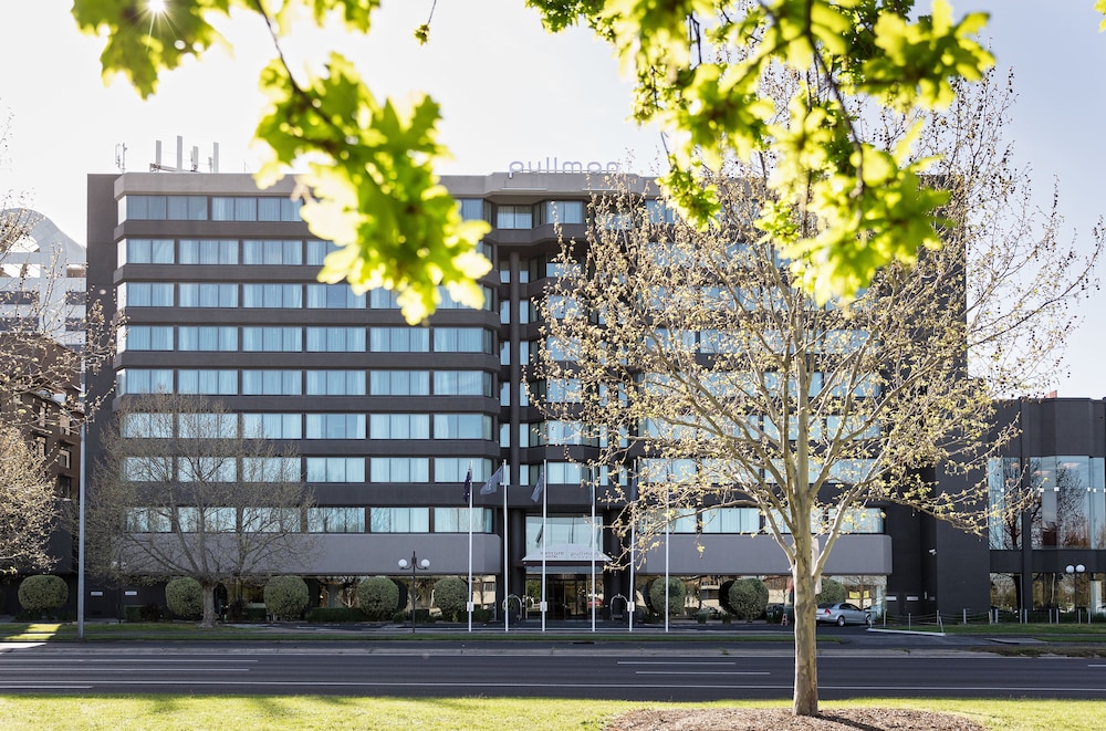 Mercure Melbourne Albert Park 2/72