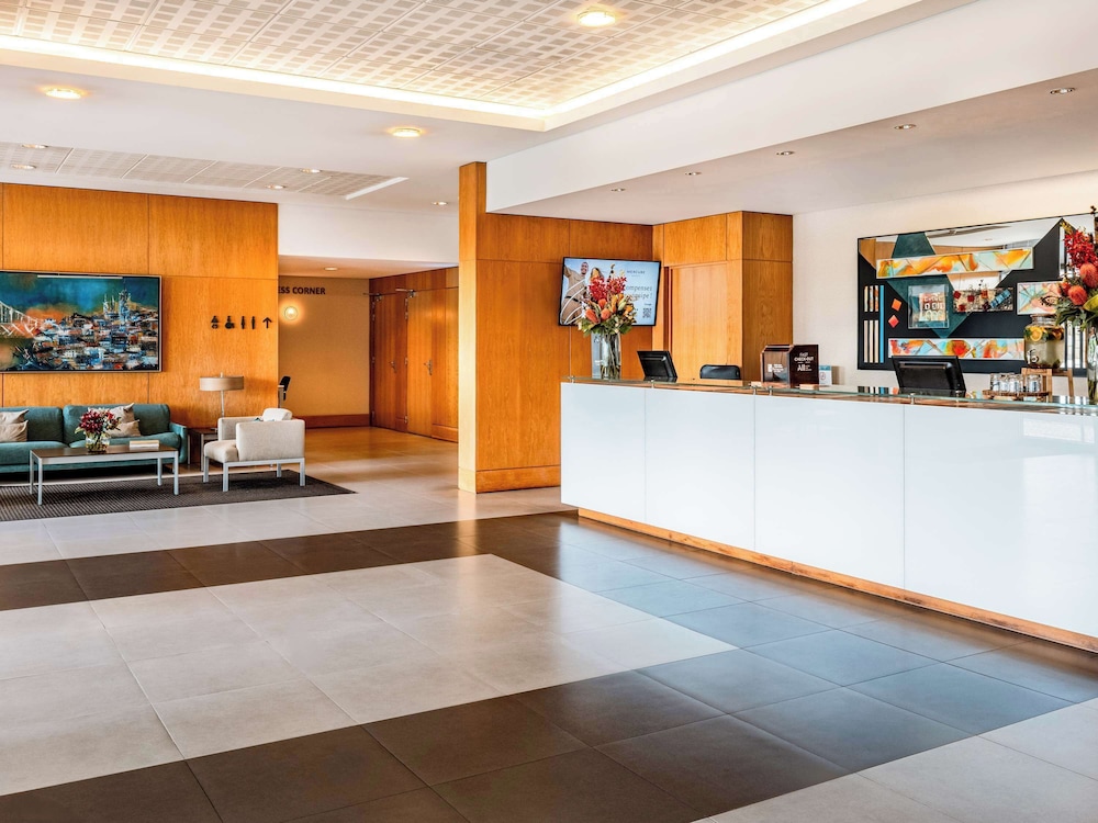 Mercure Lisboa Almada 8/50