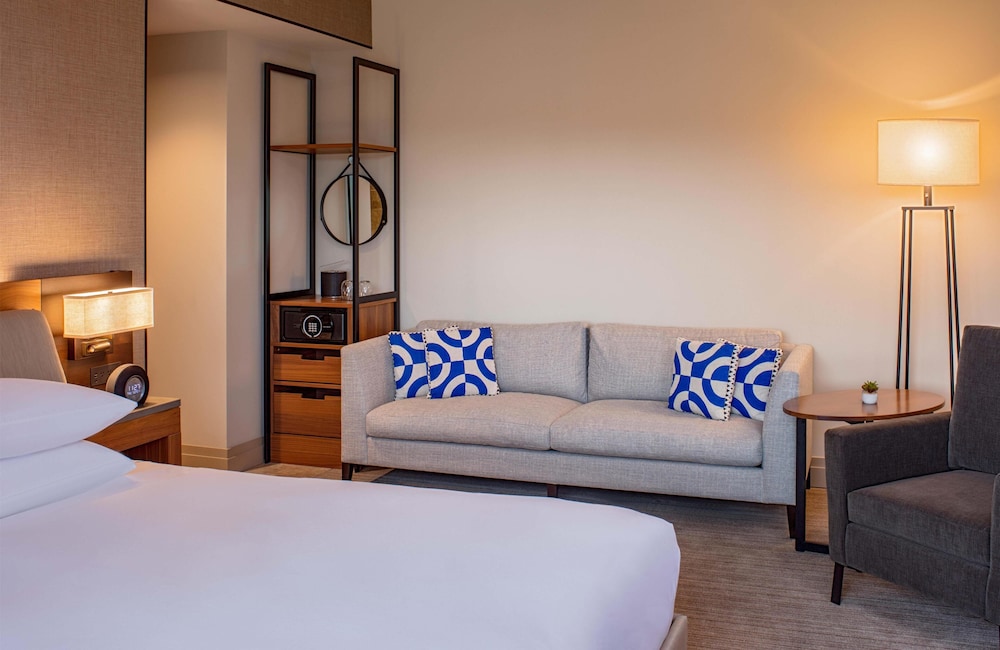 Hyatt Regency Lake Washington 32/50