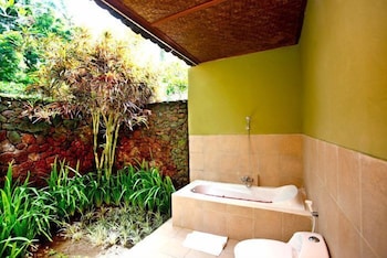 D Tunjung Resort & Spa 12/29