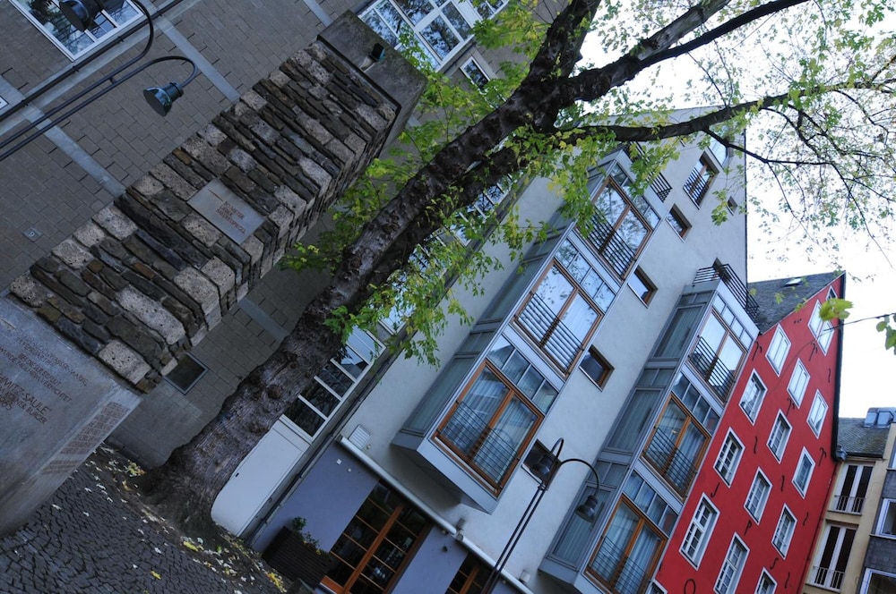 Lint Hotel Koln 3/41