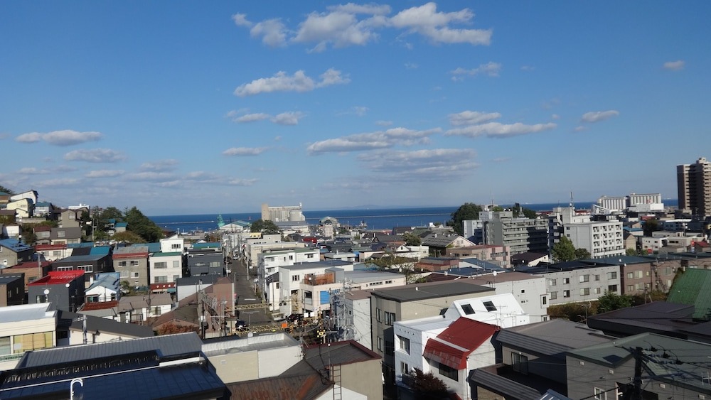 Little Barrel Guest House - Hostel 75/81