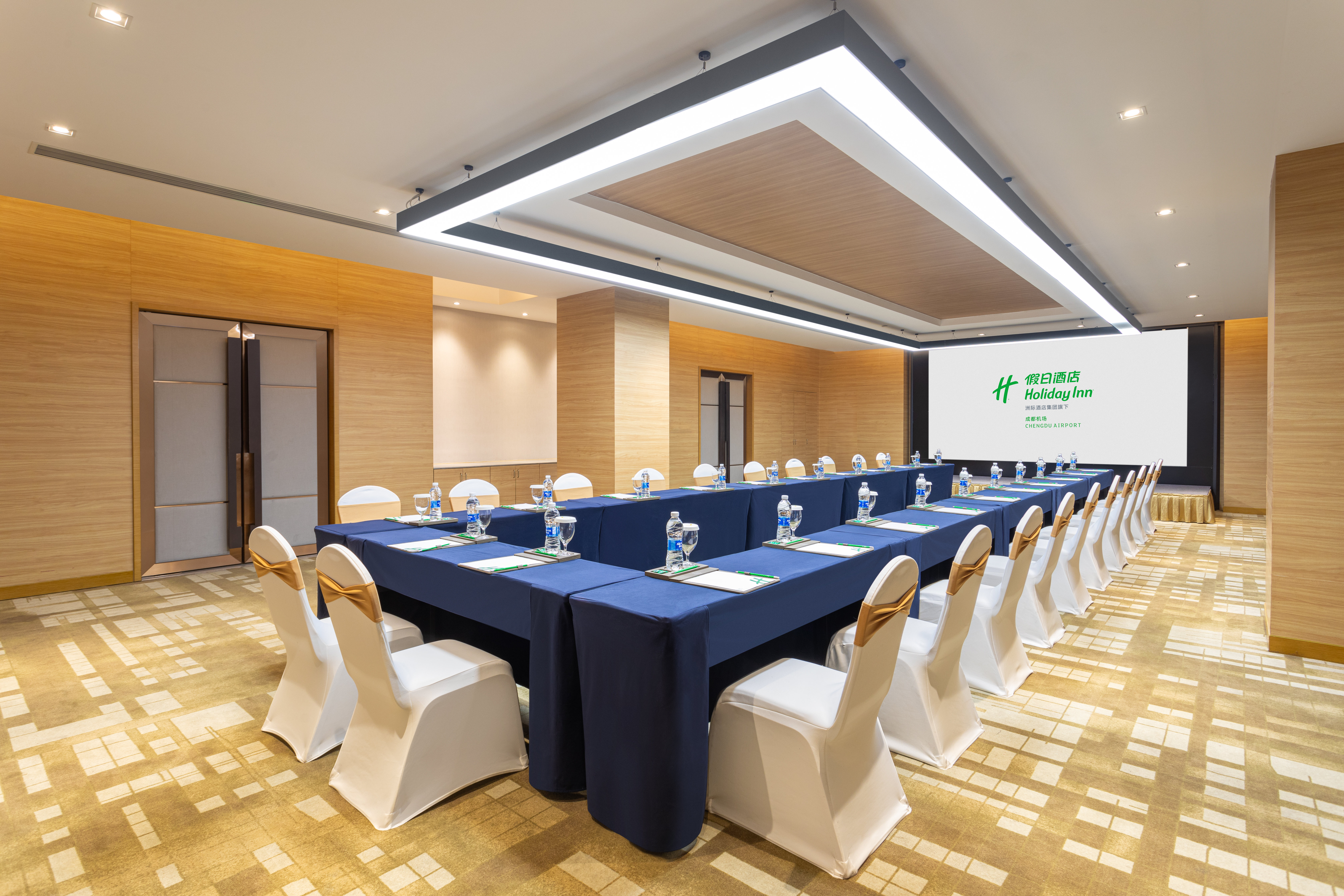 Holiday Inn Chengdu Airport 43/50