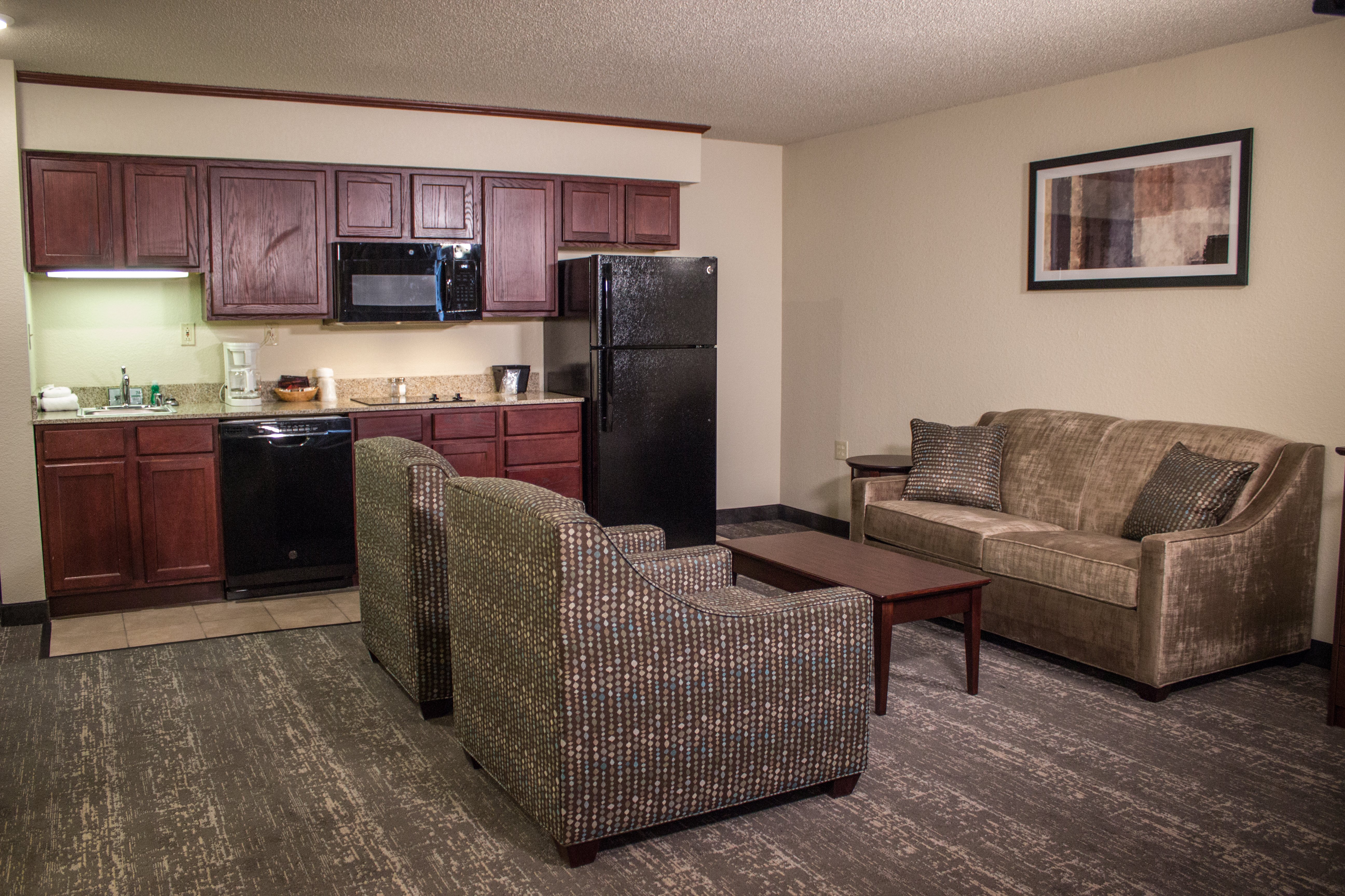 Cobblestone Suites Oshkosh 47/75
