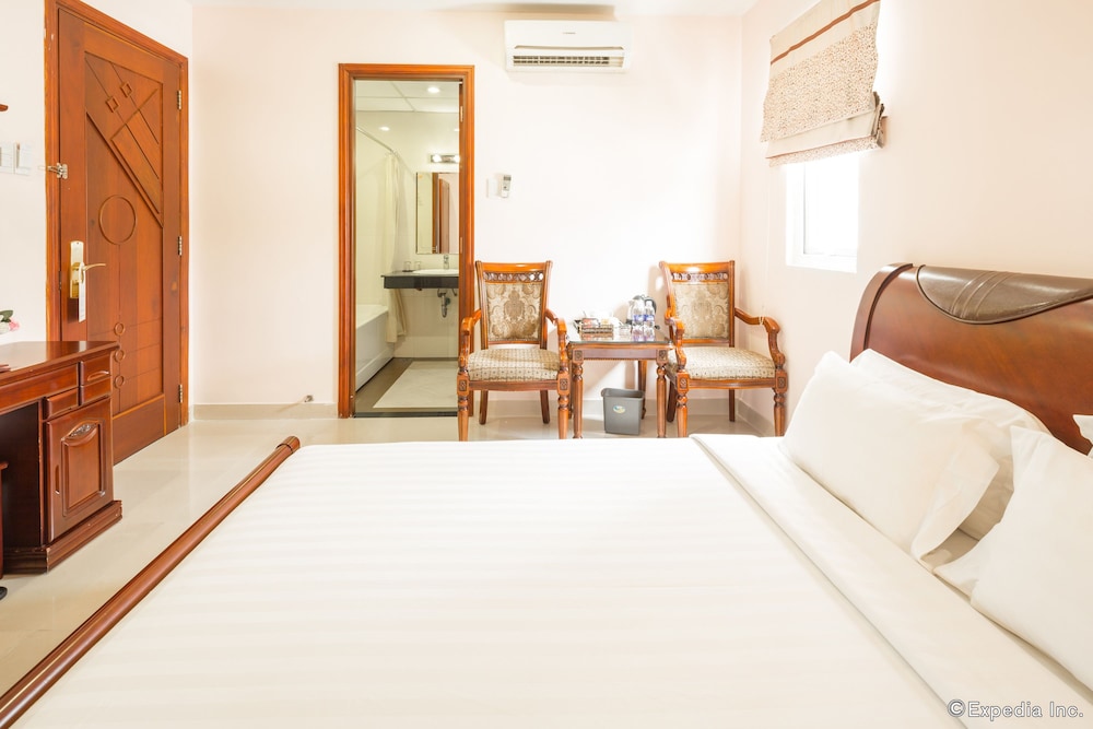 Kin Hotel Thai Van Lung 26/50