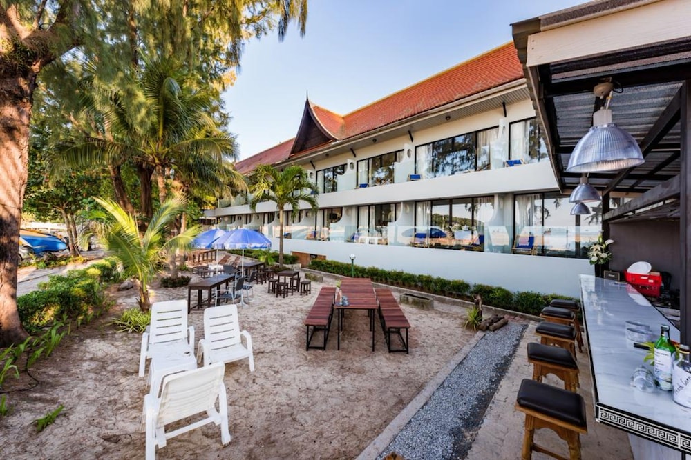 Thai Kamala Village 3/30