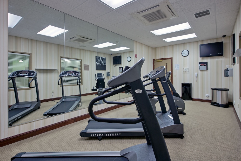 Country Inn Suites By Radisson Wilmington Nc 26/38