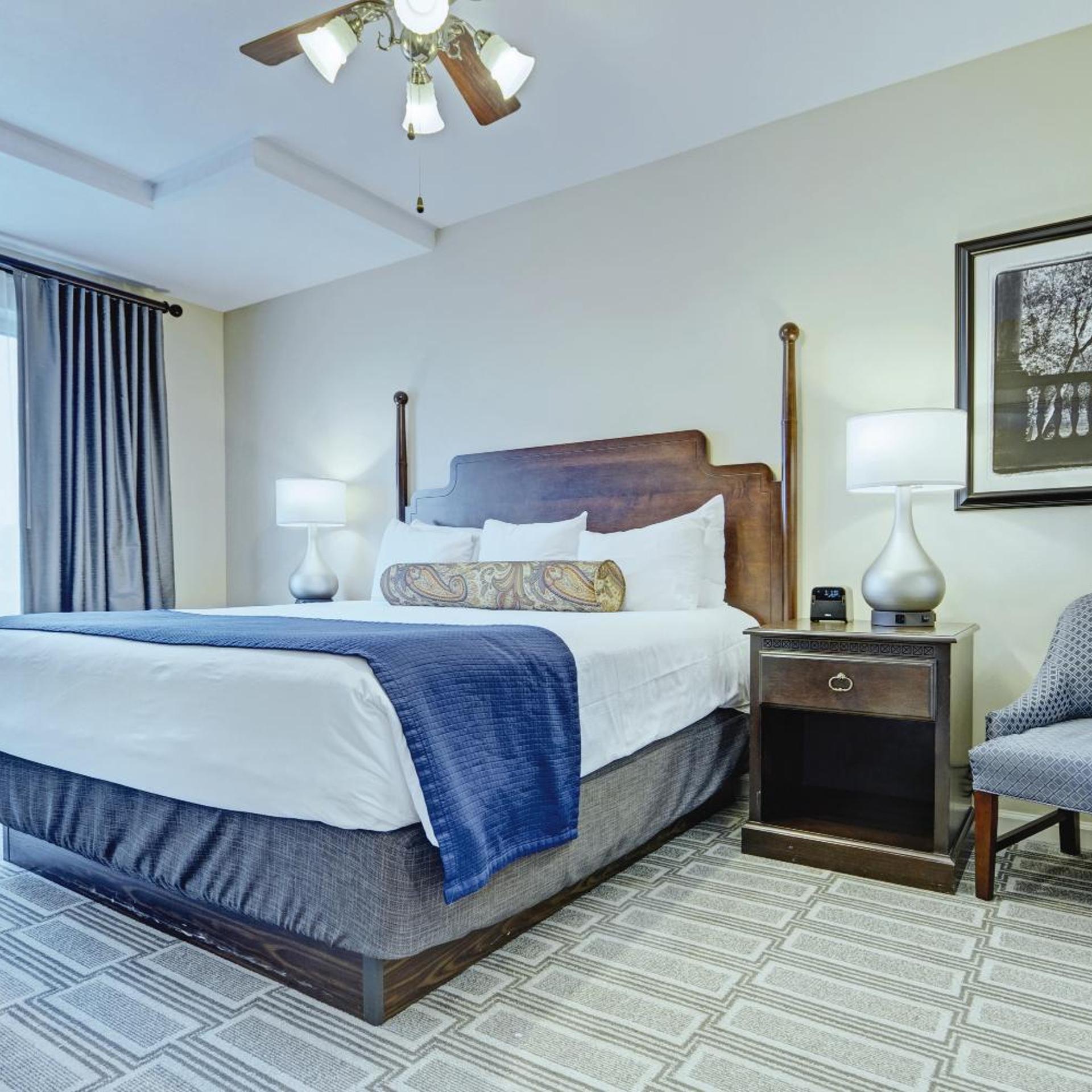 1 BEDROOM, SUITE