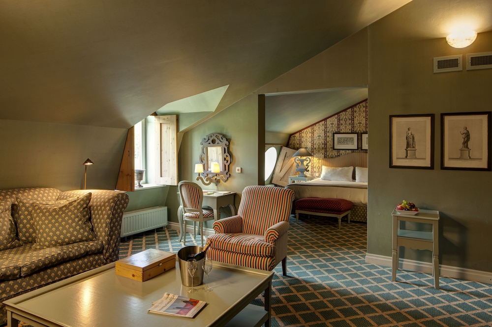 Chateau St Gerlach 42/62