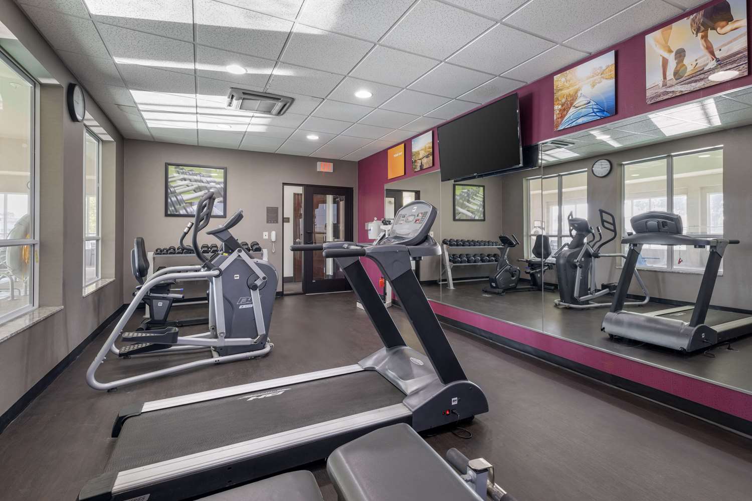 Comfort Inn & Suites Artesia, NM 23/40