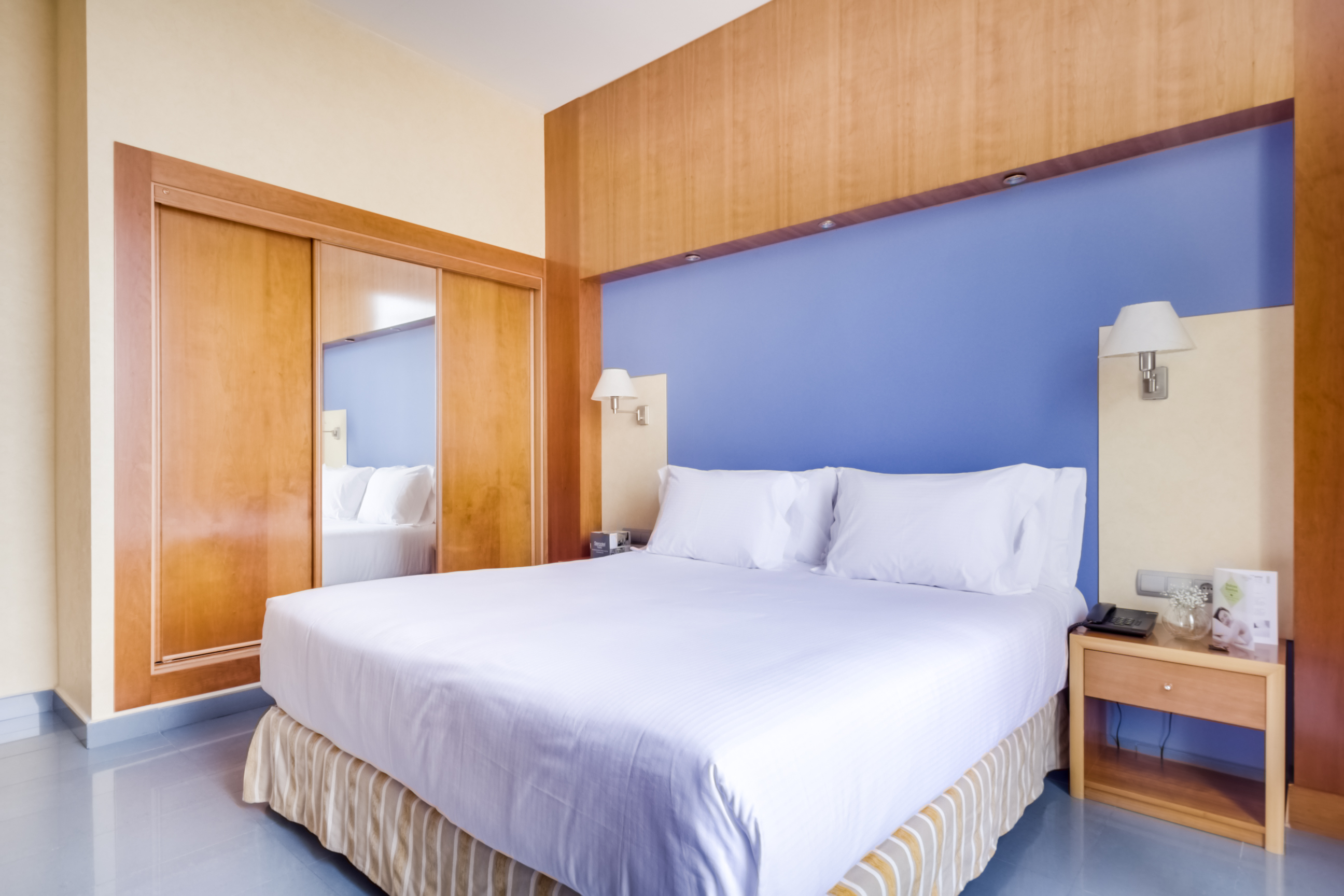 غرفة سوبيريور بسرير مزدوج أو سريرين منفصلين، Kalma Sitges Hotel 2/4