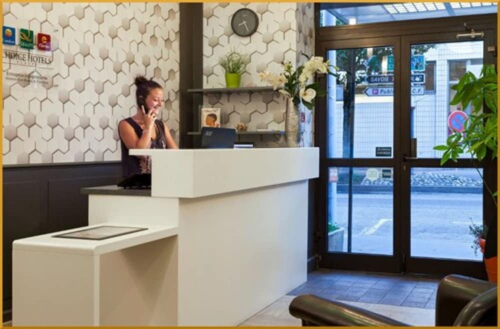 COMFORT HOTEL ACTUEL CHAMBERY CENTRE 5/71
