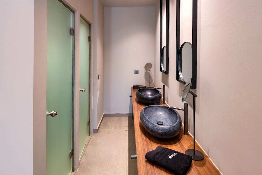 Uma Ray Suites 18/34