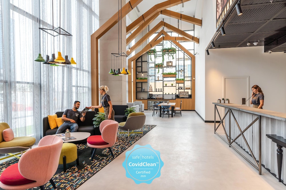 Studio One Hotel 53/67