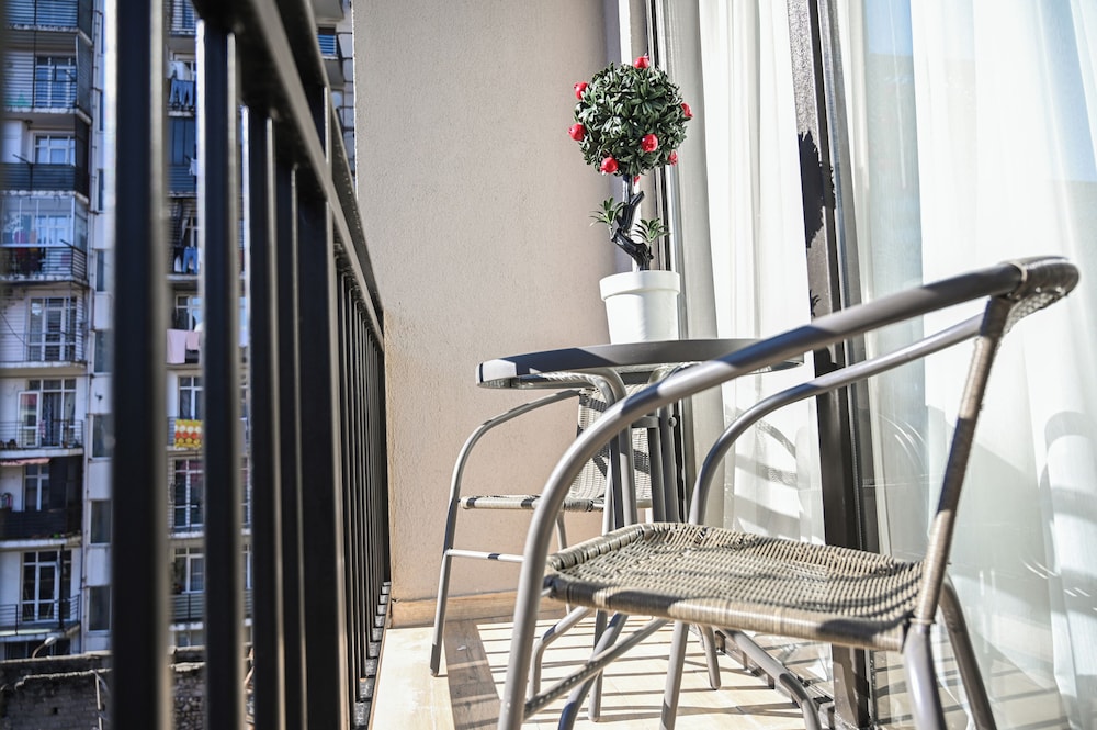 Landmark Hotel 34/50