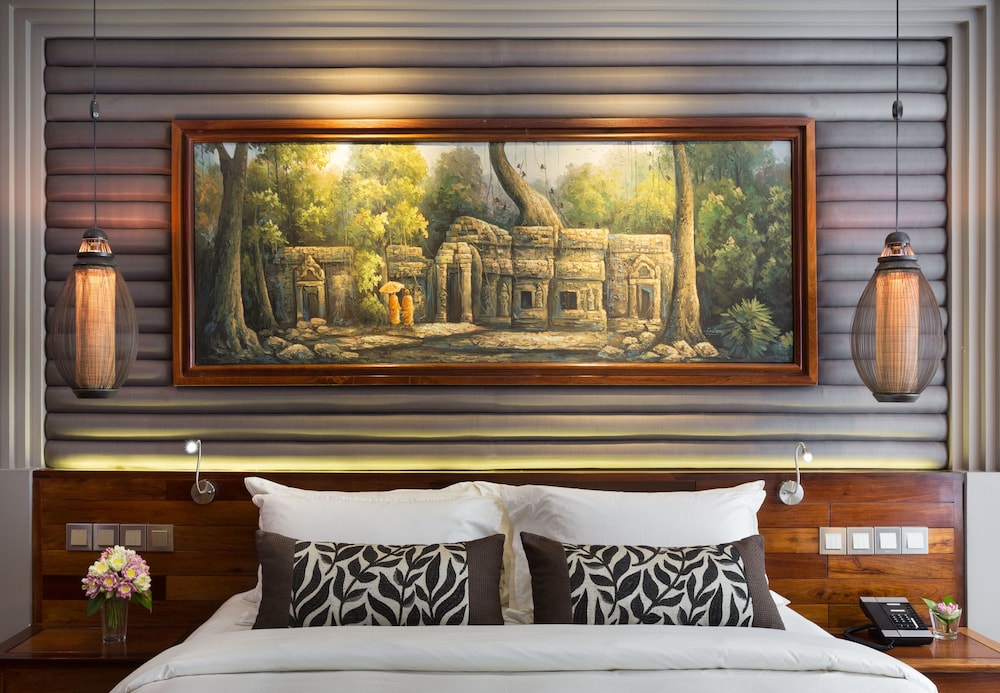 J7 Angkor Hotel 7/72