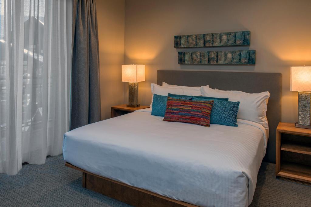 Residence, Suite, King Bed, Sofa