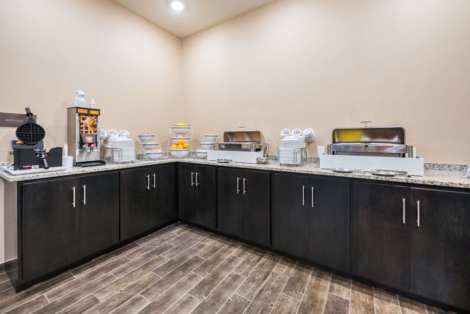 Comfort Suites Marysville Columbus Northwest 24/24