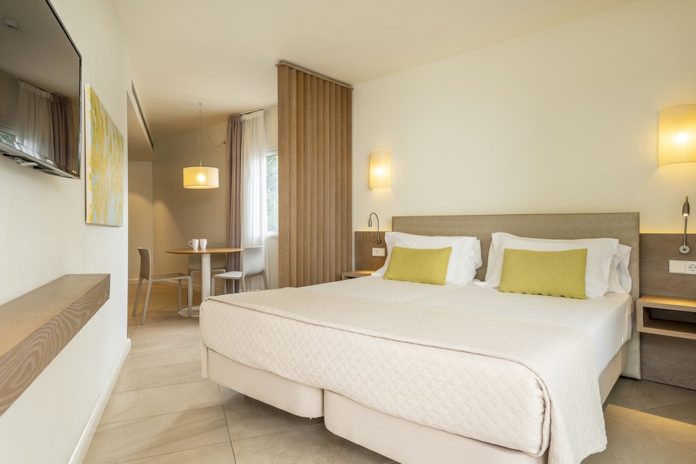 INTUROTEL ESMERALDA PARK 11/49
