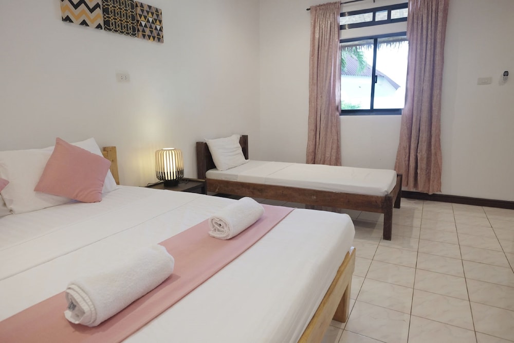 Cliffside Resort Panglao 24/68
